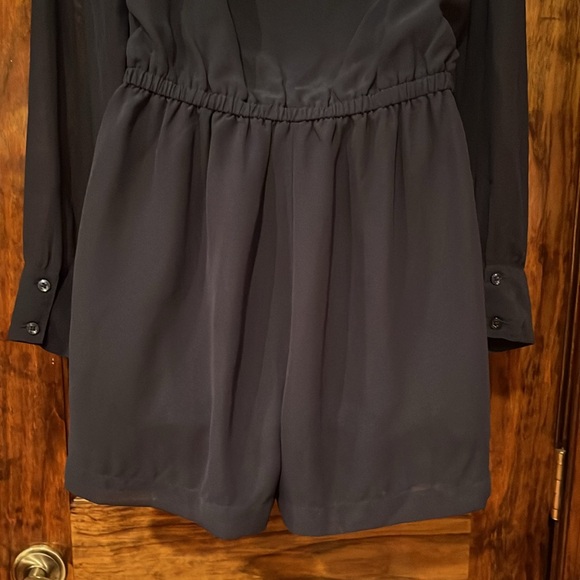 BCBG Generation Navy Long Sleeve Romper - Picture 4 of 8